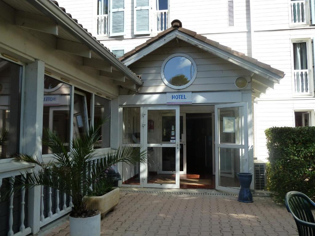 Hotel & Restaurant Heliotel Montferrier-sur-Lez Екстериор снимка