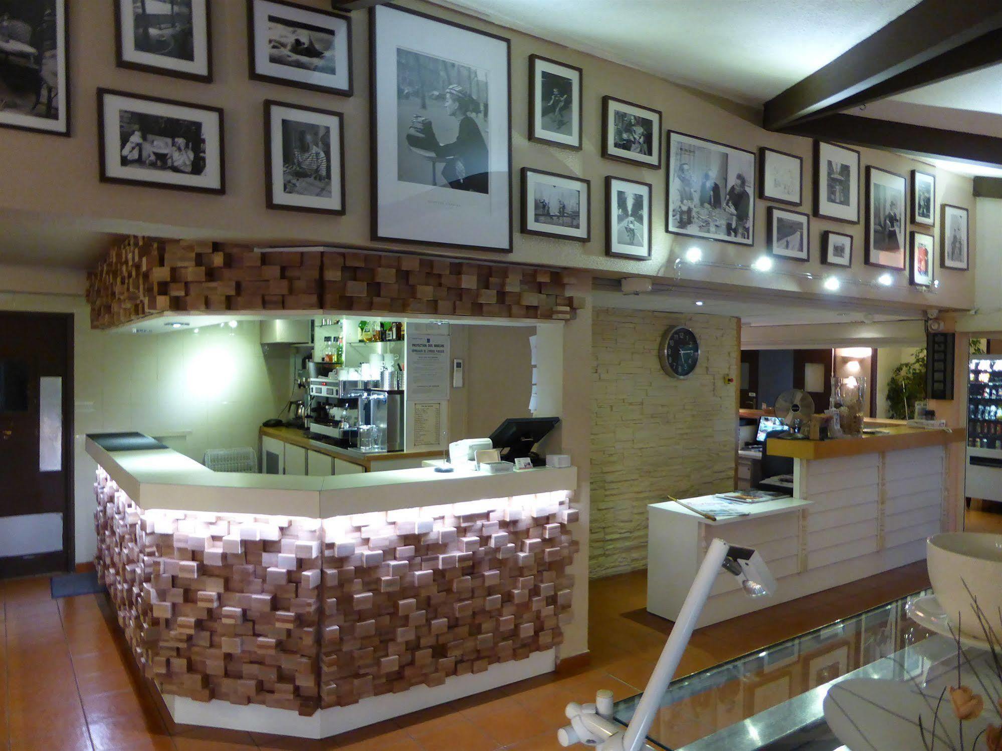 Hotel & Restaurant Heliotel Montferrier-sur-Lez Екстериор снимка
