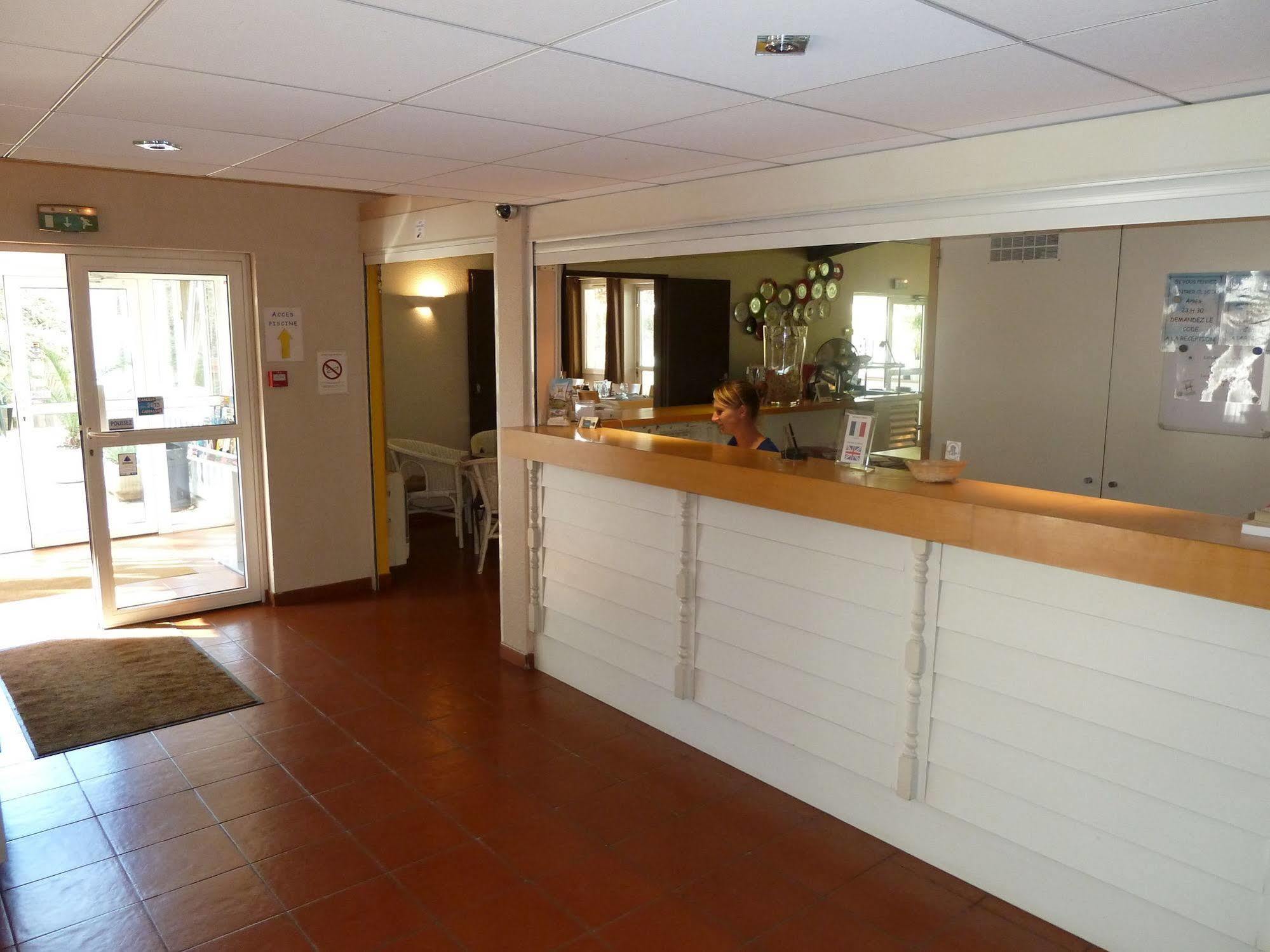 Hotel & Restaurant Heliotel Montferrier-sur-Lez Екстериор снимка