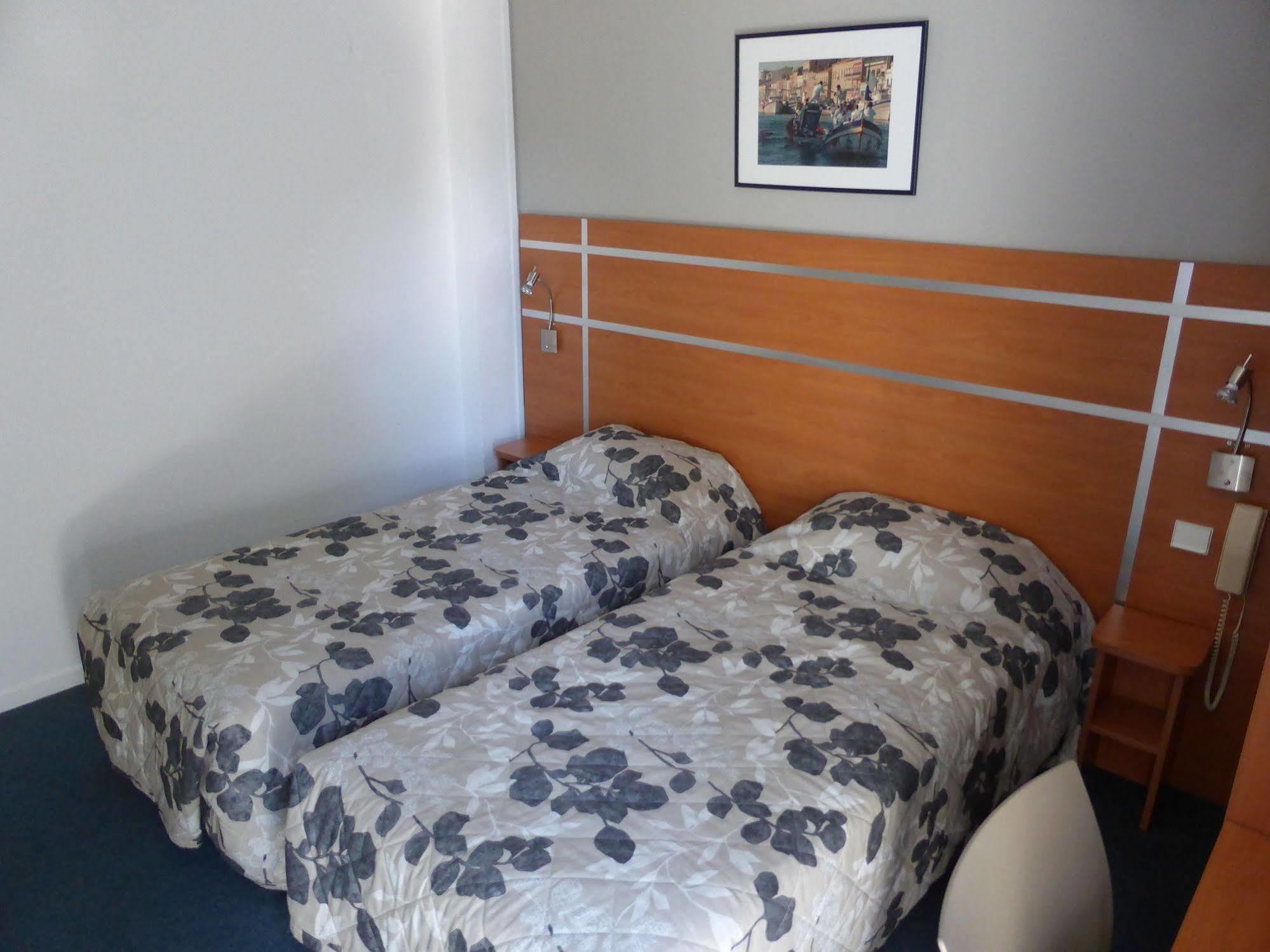 Hotel & Restaurant Heliotel Montferrier-sur-Lez Екстериор снимка